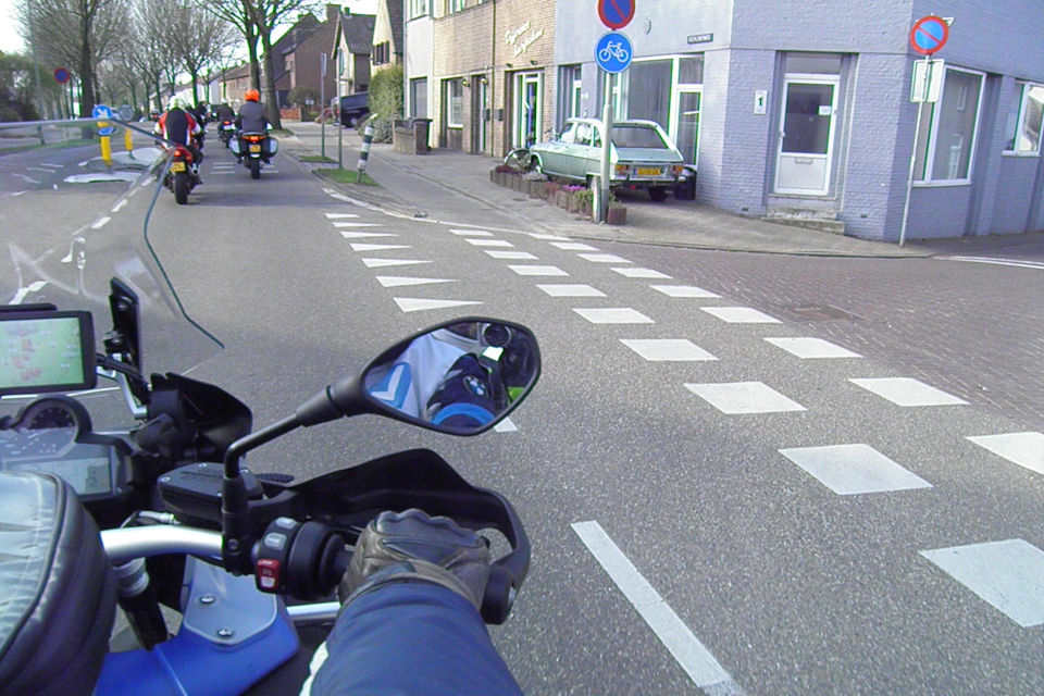 Motorrijbewijspoint Alblasserdam theorie cursus online